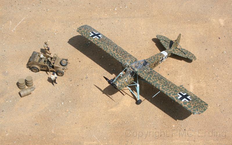 Fieseler Fi 156 Storch Tamiya 1-48 Hellinger Othmar 05.JPG